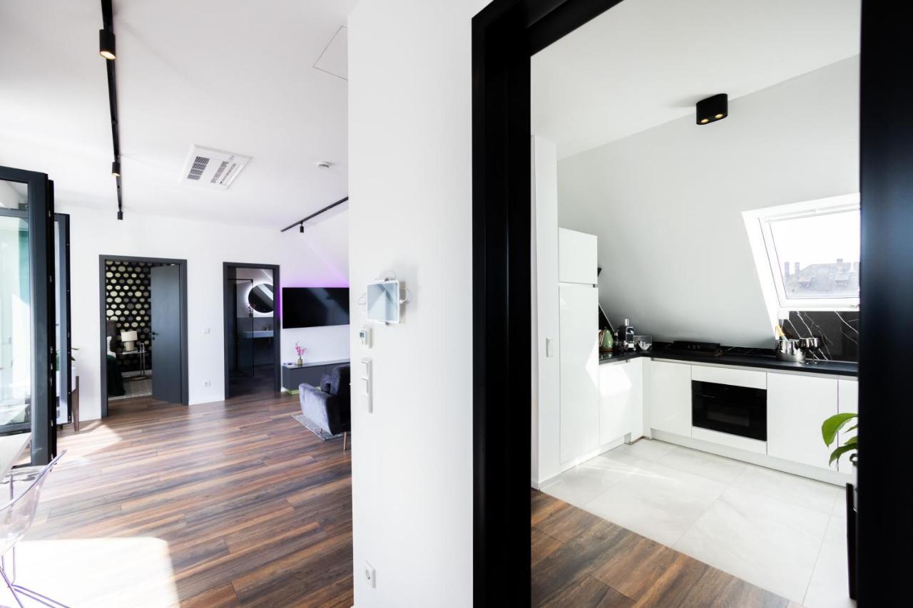 The Penthouse At Eco Smart Apartments Neurenberg Buitenkant foto